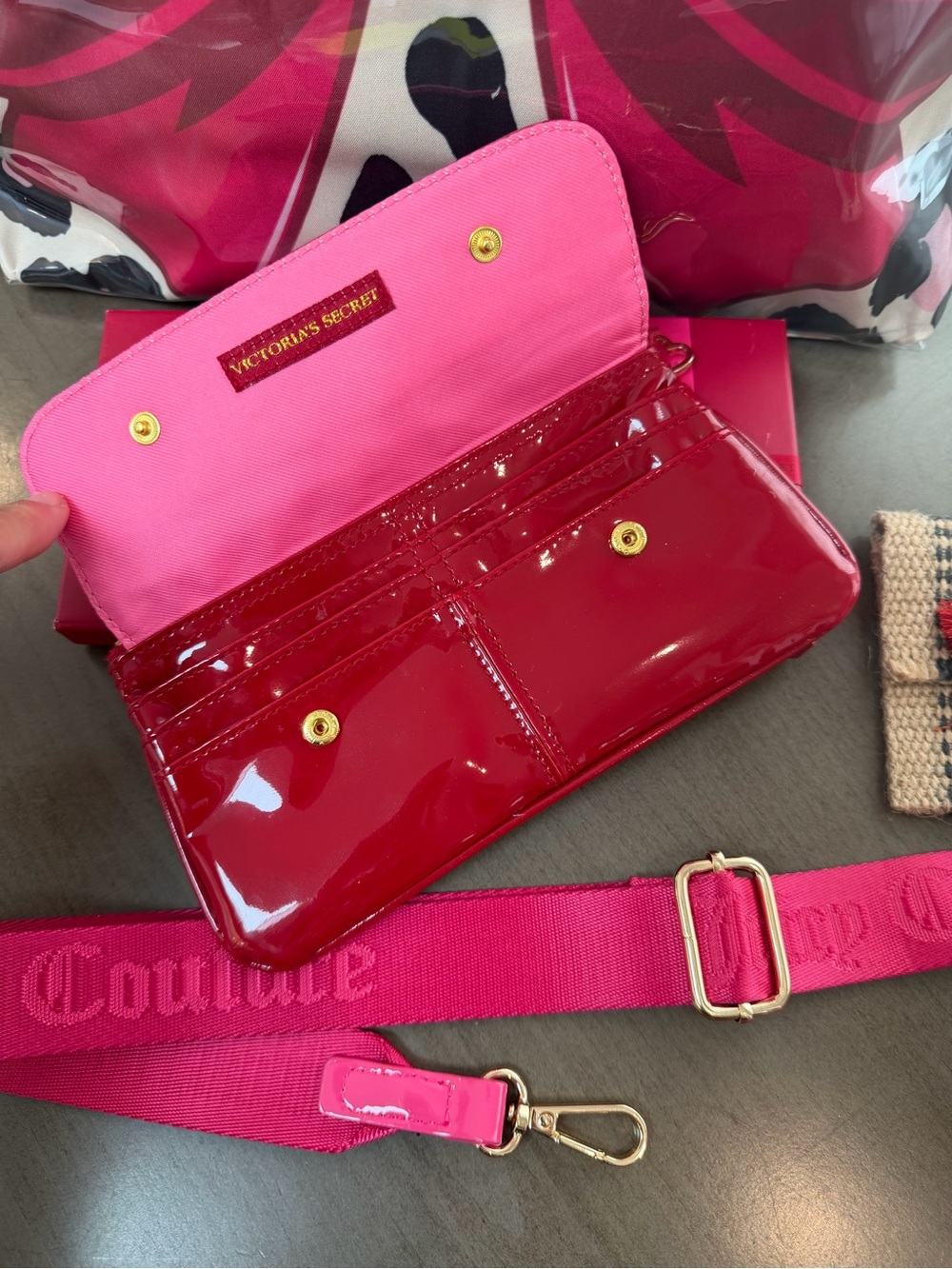 Happy RED/PINK 4FER Viral Tote +Juicy Strap+Vickys Secret Wallet + anthro pouch! - Picture 4 of 14